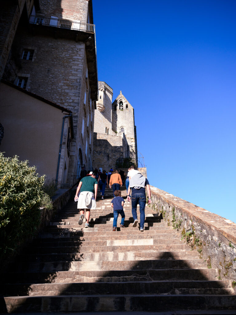 photo paysage Rocamadour. 261 marches pour grimper à la basilique de Rocamadour.